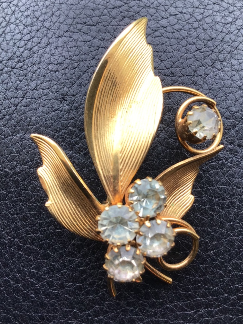 Vintage Jewels By Park Lane Gold Tone Rhinestone Leaf Brooch Pin